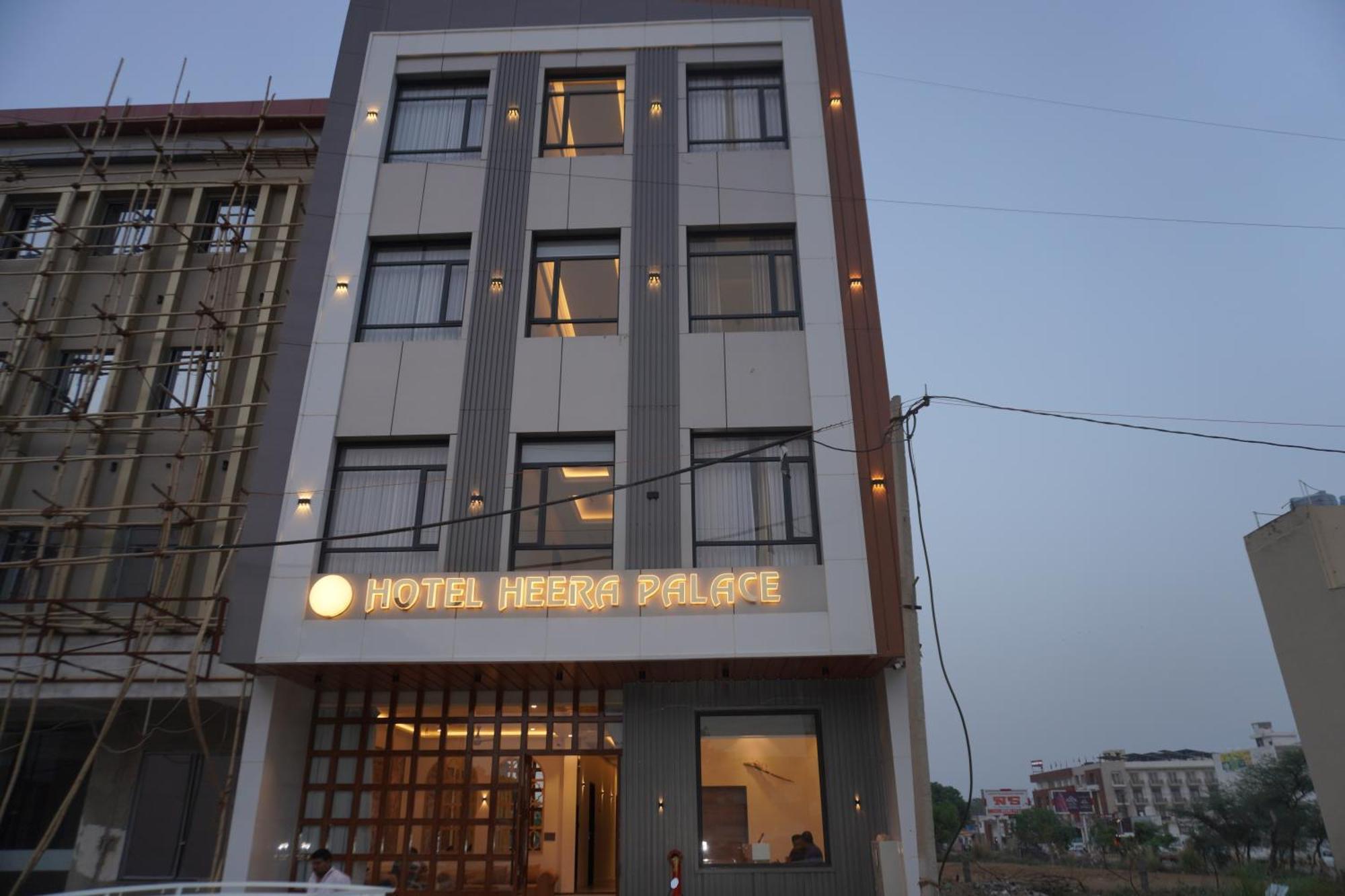 Hotel Heera Palace Khatu Bagian luar foto