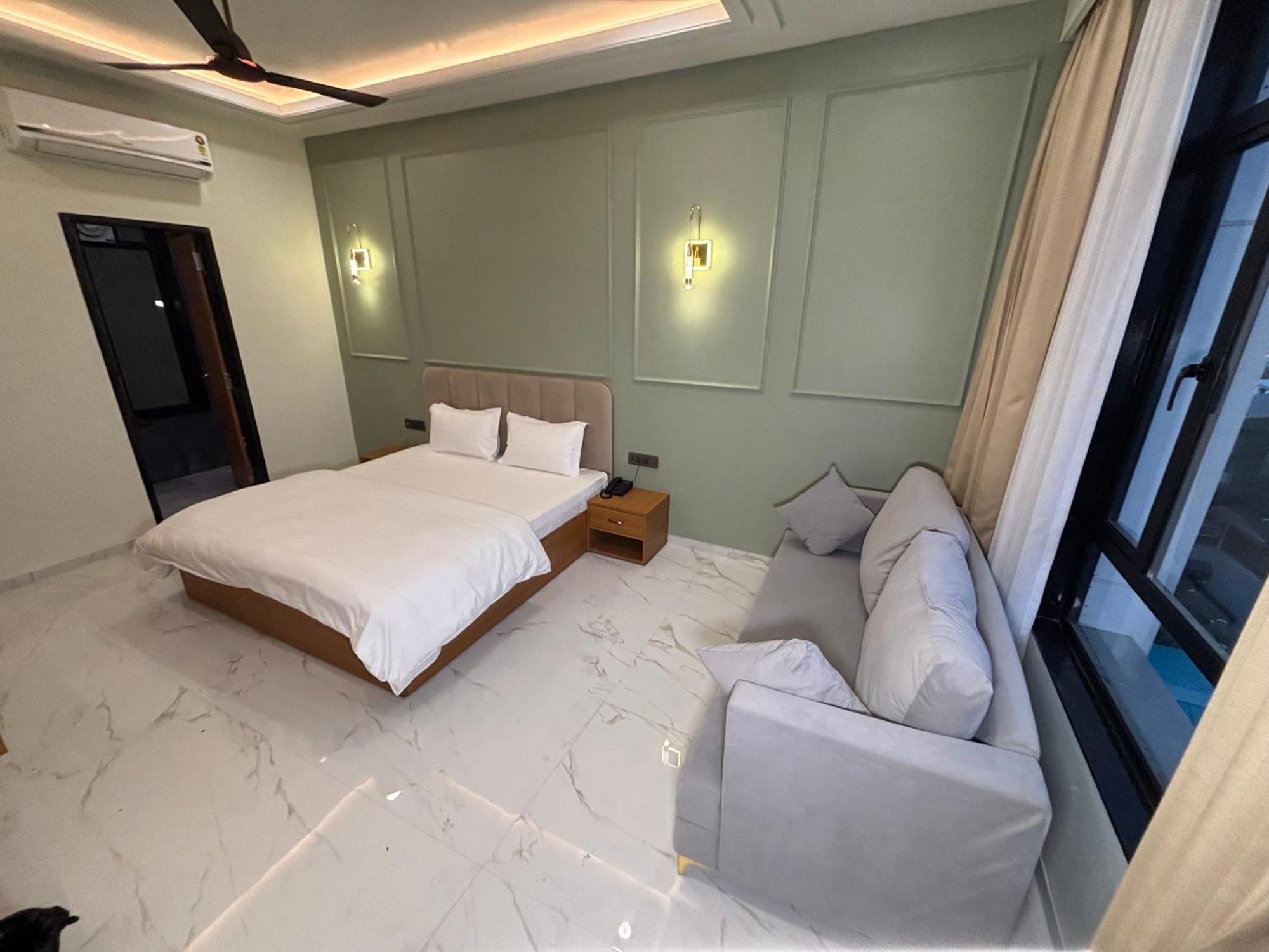 Hotel Heera Palace Khatu Bagian luar foto